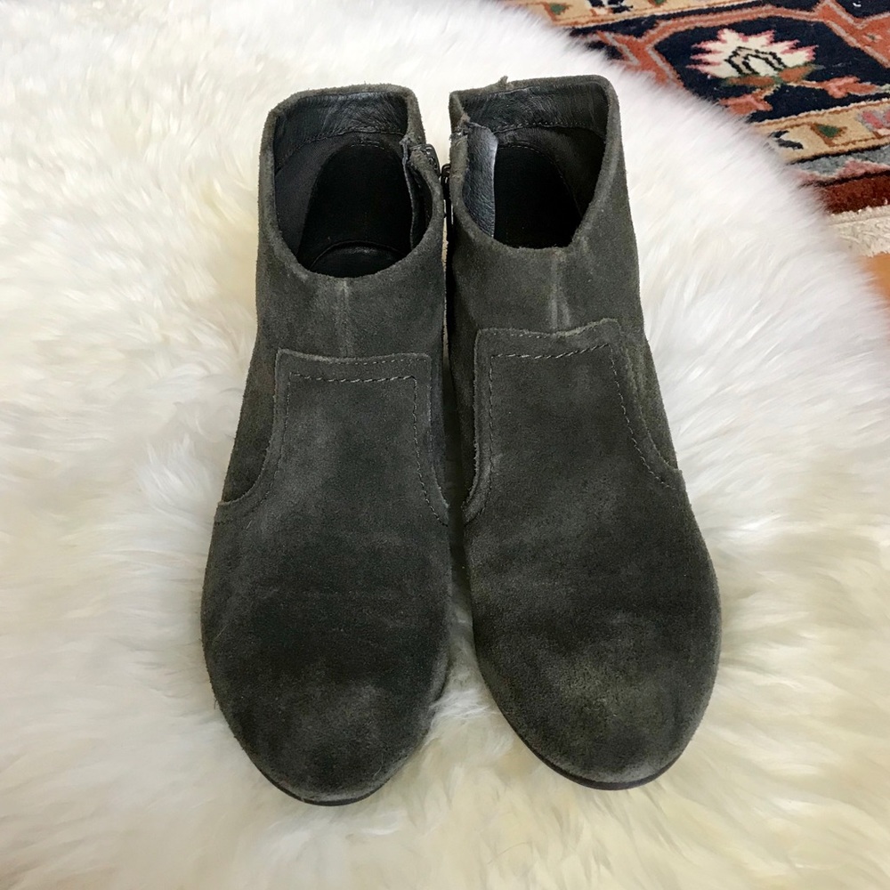 Aldo Olive Green Suede Zip Ankle Block Heel Bootie Ankle Boot Size 9